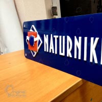 Табличка з об'ємними елементами